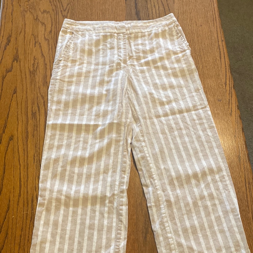 Size 4 tan and white cropped pants